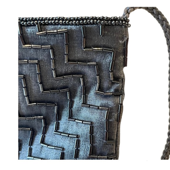 SASHA NEW YORK | NWOT Silver/Gray Beaded Fringe Evening Bag w/ Strap - Picture 8 of 9